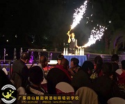 [碧桂園鉆石灣何府宴會(huì)]被聘請(qǐng)花式調(diào)酒演出